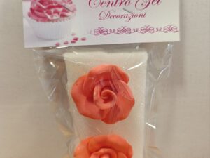 rose in zucchero corallo